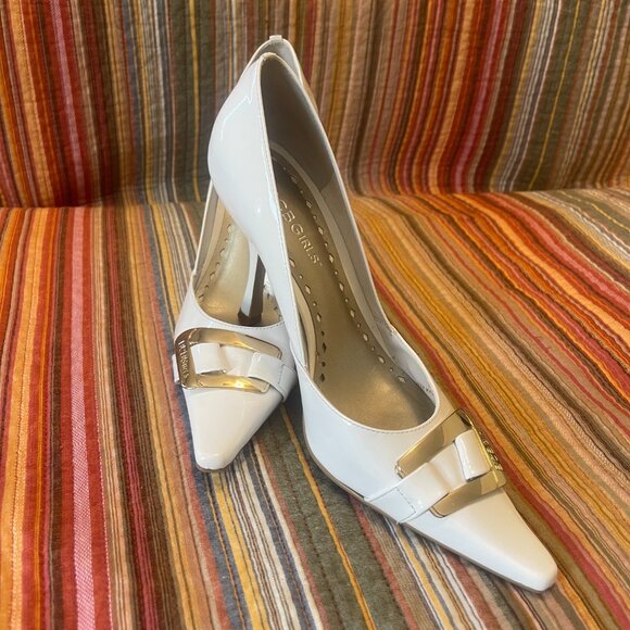 BCBGirls Womens size 7B/37 White leather Pumps - Picture 2 of 12